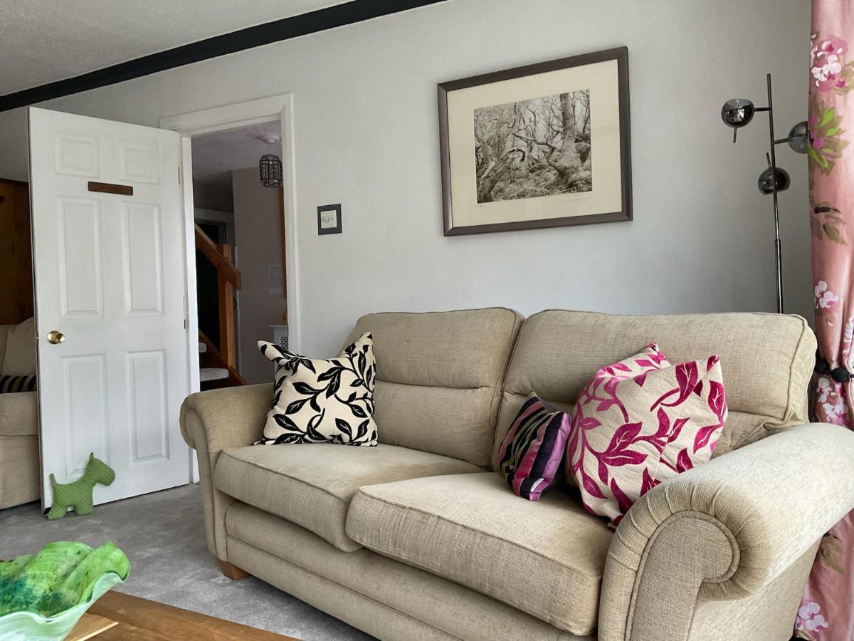 Ramsey House - Luxury Licensed B&B - Parking And Guest Lounge セント・デイビッズ エクステリア 写真