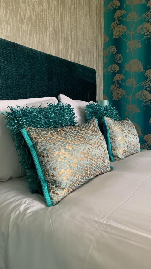 Ramsey House - Luxury Licensed B&B - Parking And Guest Lounge セント・デイビッズ エクステリア 写真