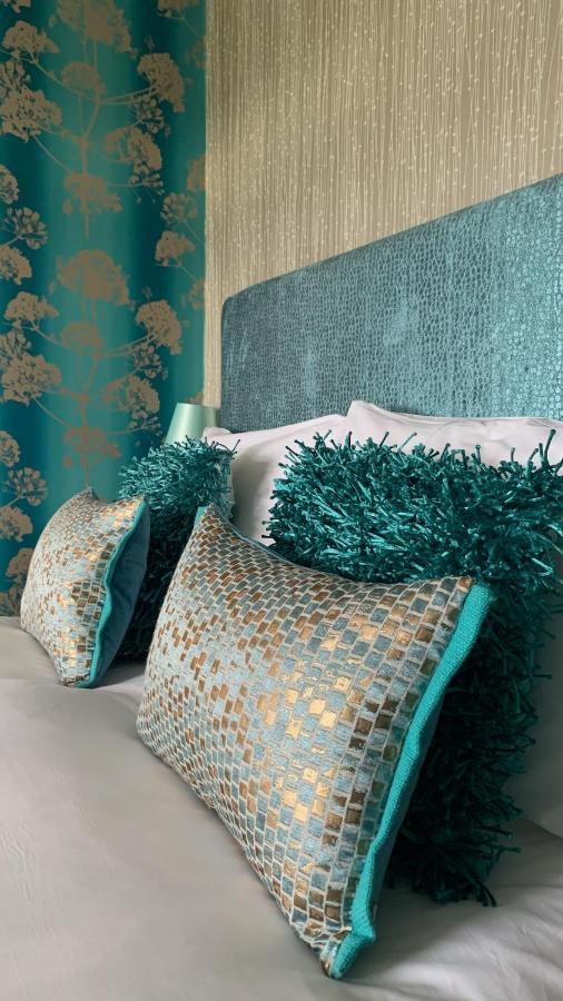 Ramsey House - Luxury Licensed B&B - Parking And Guest Lounge セント・デイビッズ エクステリア 写真